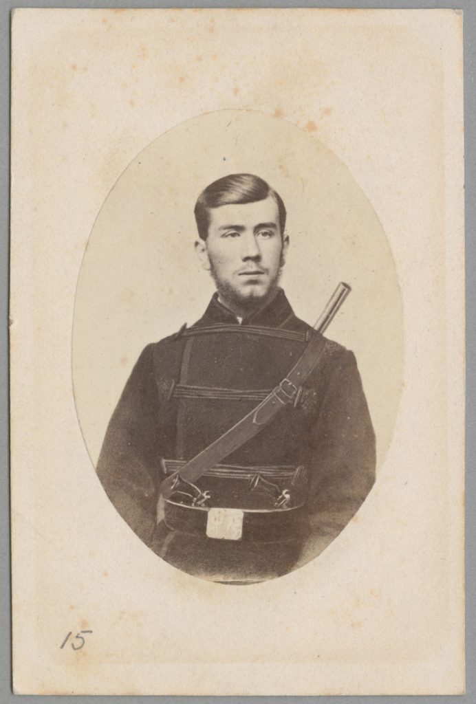 Mieczysław Jackowski portret w owalu,atelier.