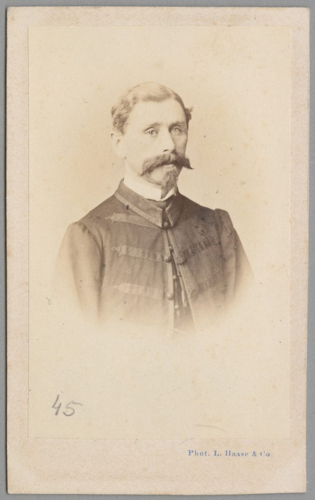 mężczyzna z hiszpańską brodą; Jackowski, portret atelierowy,