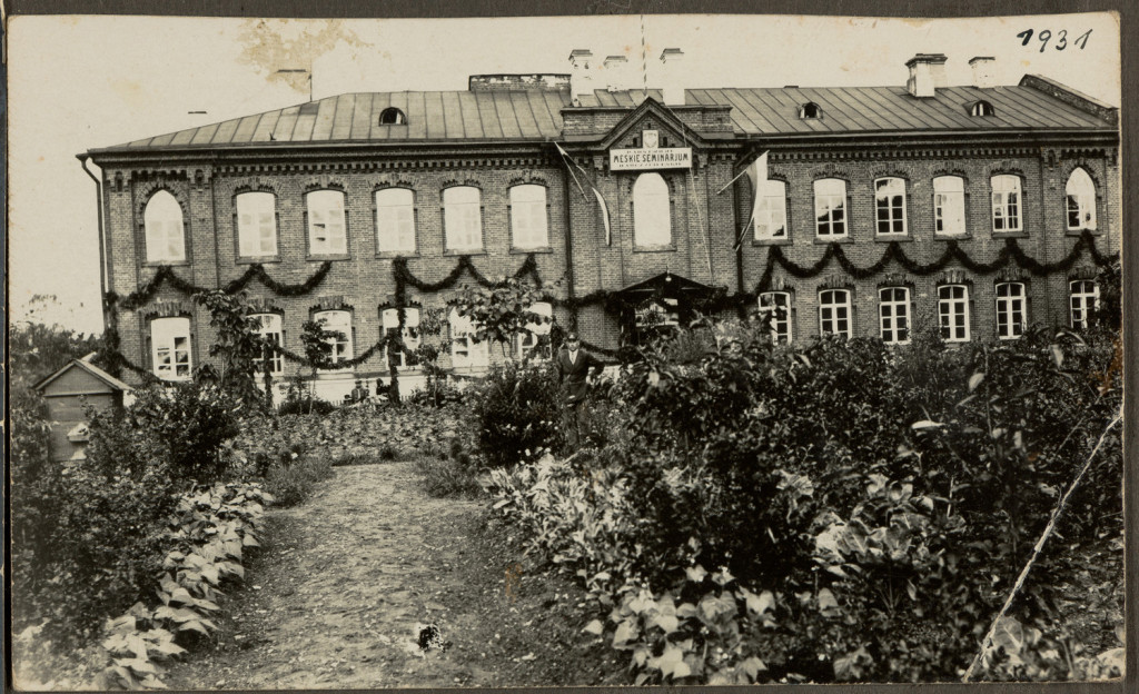 Budynek seminarium w Święcianach