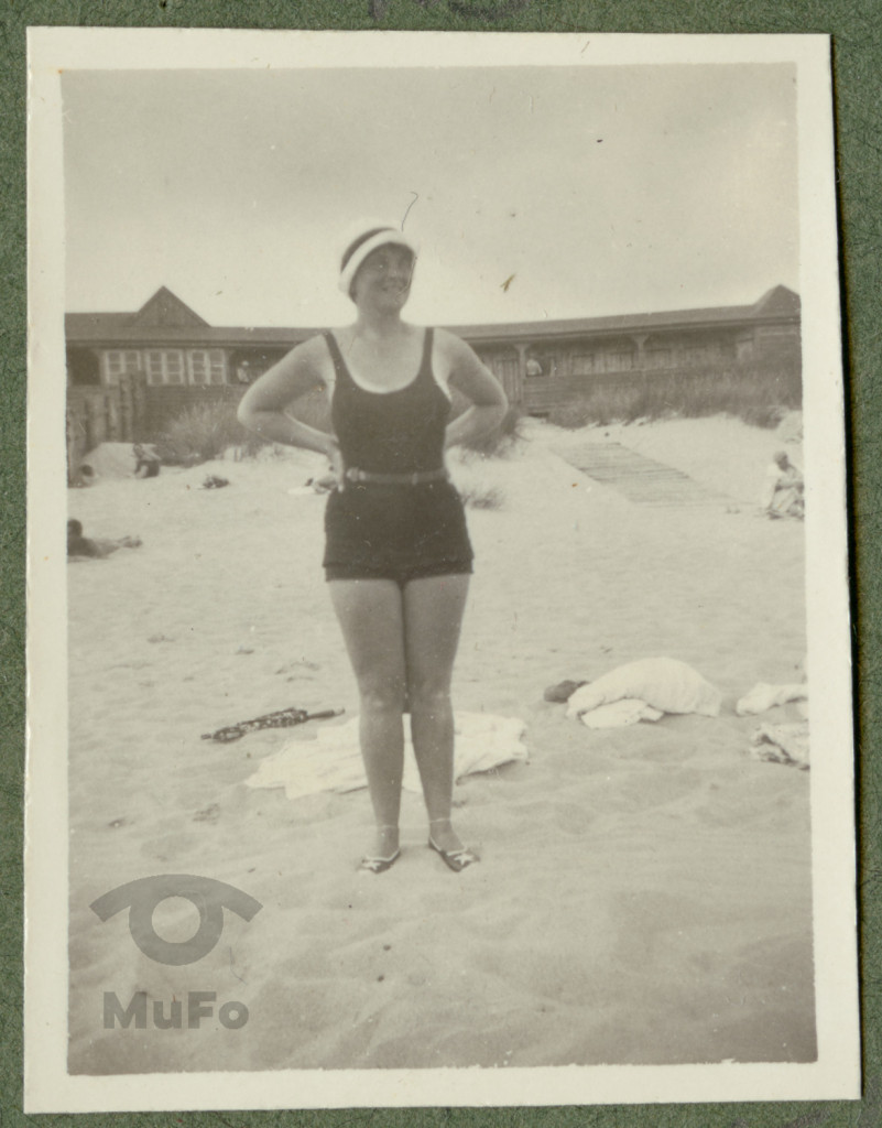 Zofia Mussilowa na plaży