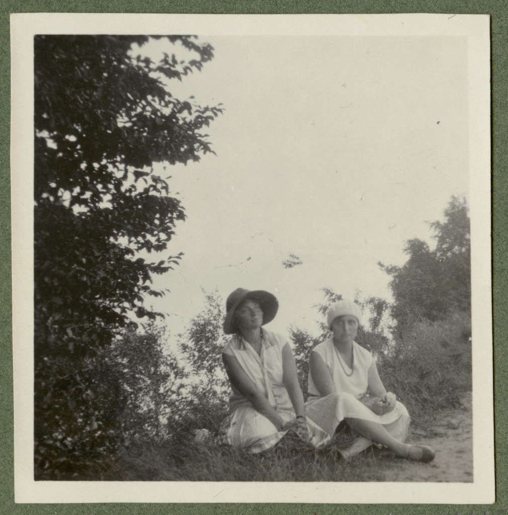 "W Świątyni dumania", Zofia Mussilowa i Helena Szlachtowska, portret