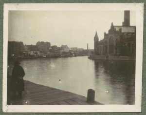 Gdańsk, widok miasta nad kanałem
