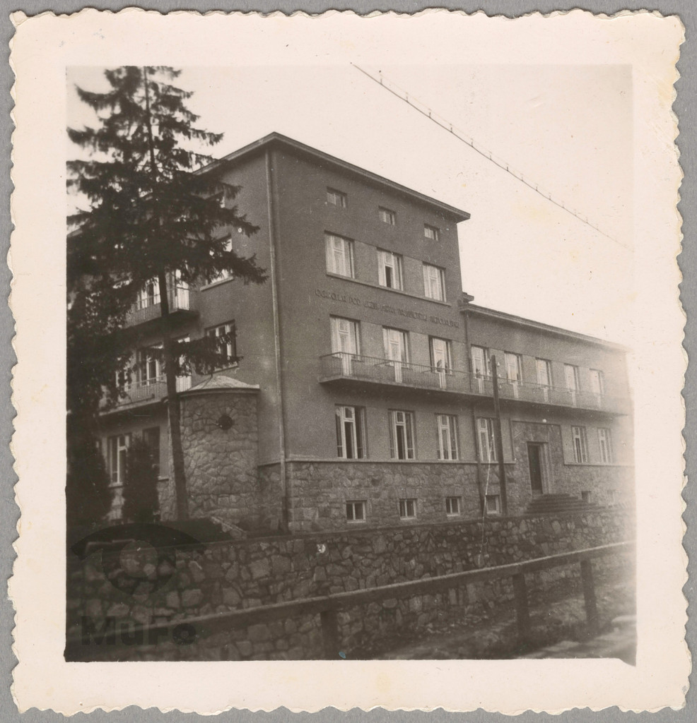 Krynica, Ochronka pw. Matki Najświętszej Niepokalanej przy ul. Dąbrowskiego