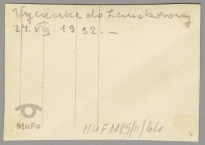 "Wycieczka do Lanckorony", kobieta, mężczyzna, dziewczynka i krowa
