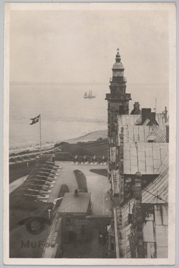 Miejscowość Helsingor w Danii, zamek Kronborg.