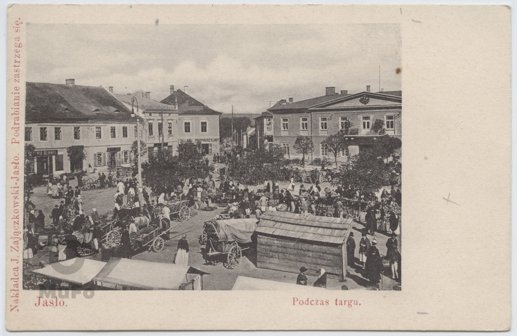 reprod. fot.: Jasło, rynek podczas targu