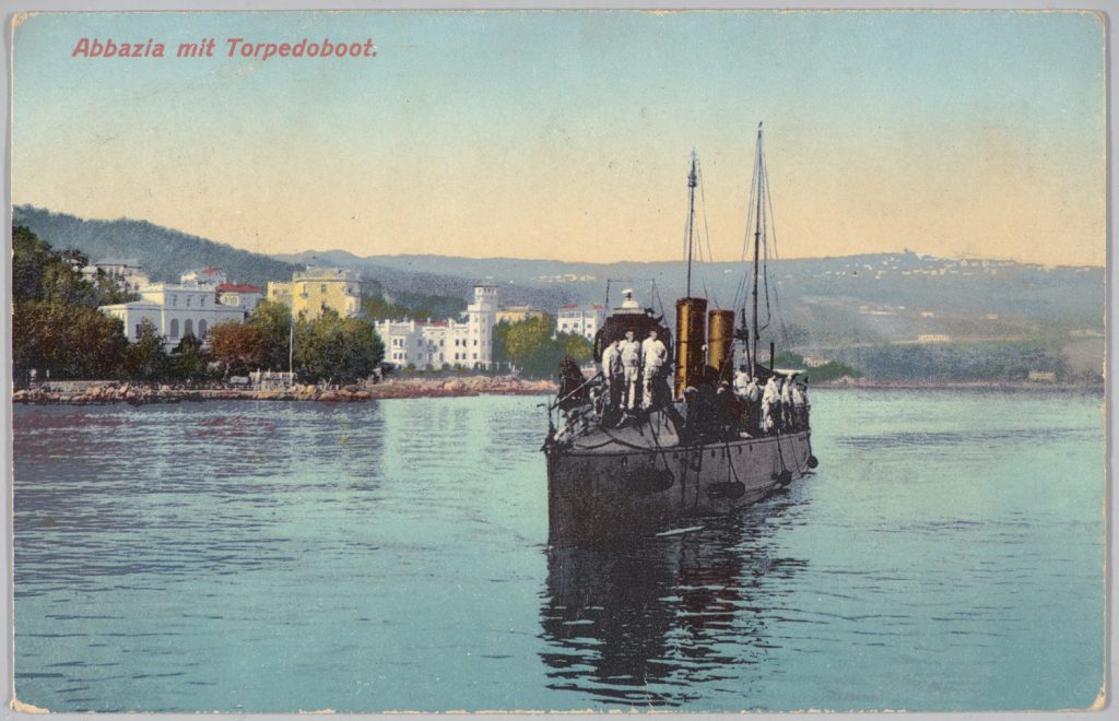 Abbazia mit Torpedboot - Abbacja (Opatija), widok morza z okrętem wojennym