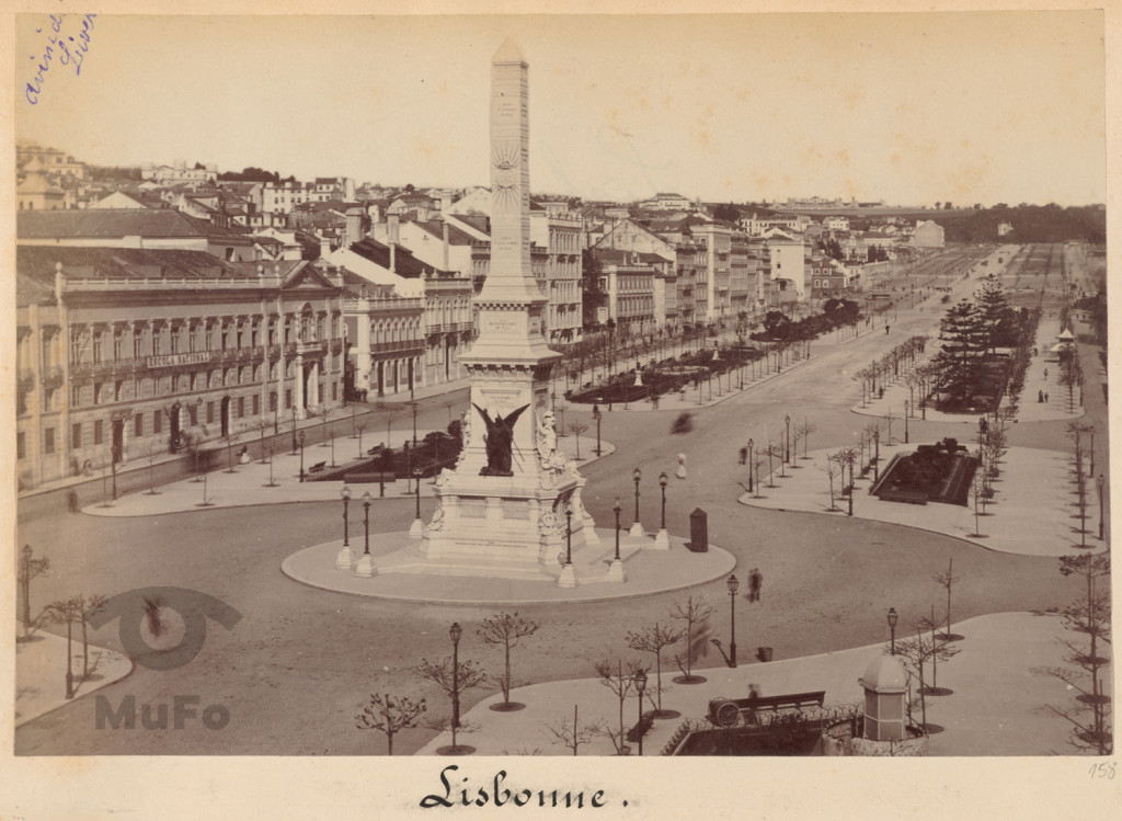 Lizbona. Praça de Restauradores (plac Restauracji)