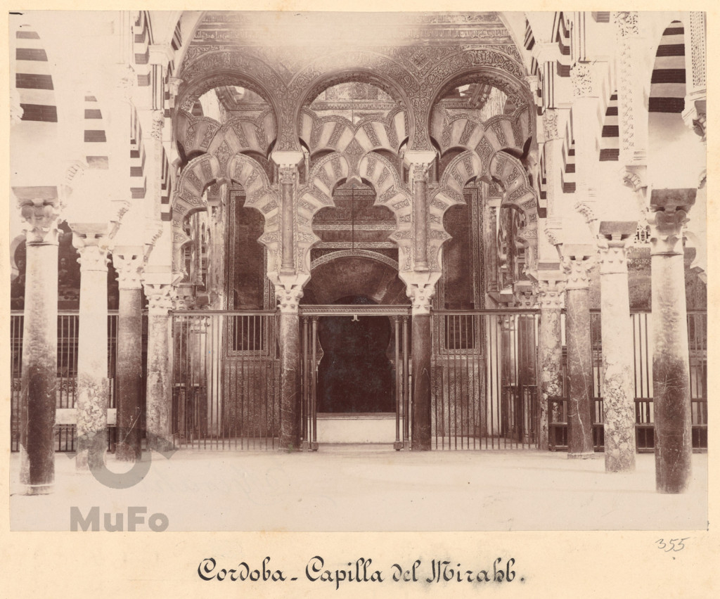 Kordoba. Meczet, widok na mihrab.