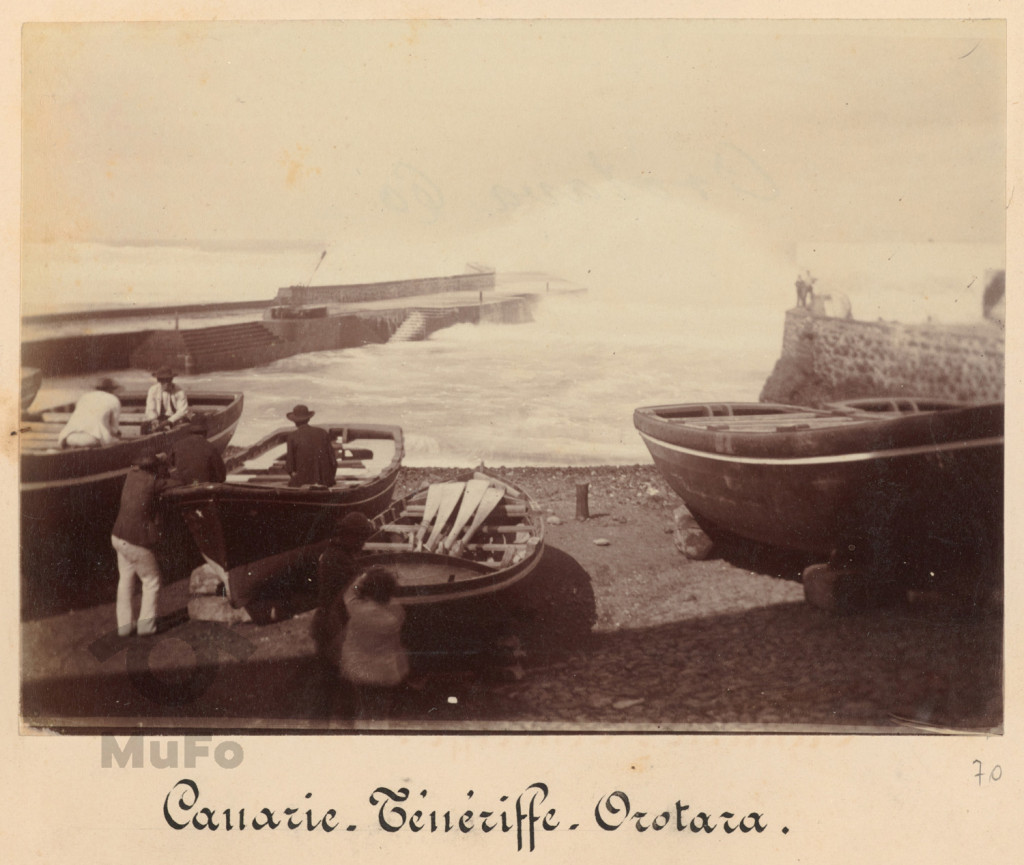 Teneryfa. Orotava. Łodzie na plaży.  Port.
