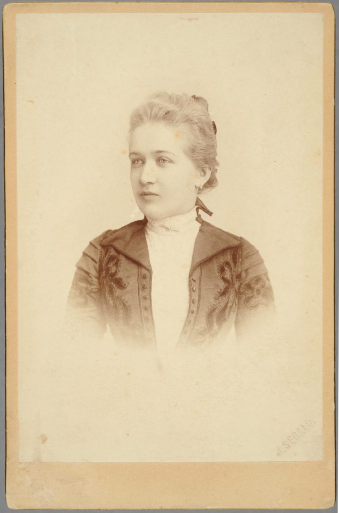 Młoda kobieta, portret.