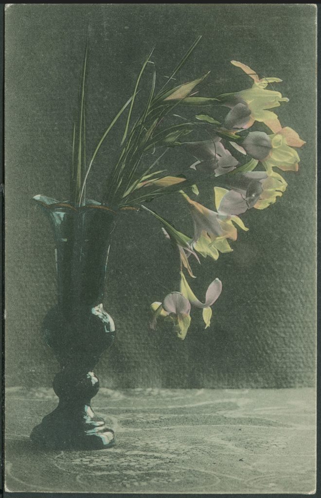 Reprodukcja druku, kwiaty w wazonie