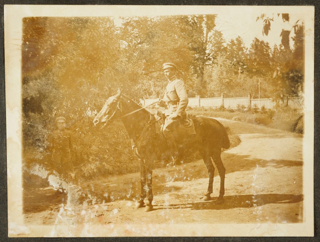 Oficer na koniu, portret