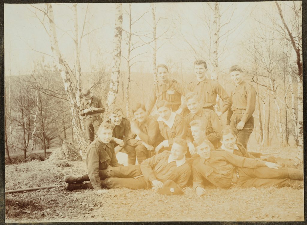 Grupa skautów, portret zbiorowy