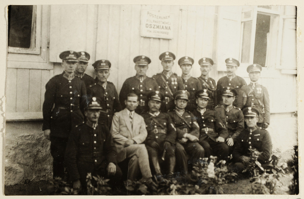 Obsada posterunku Policji w Oszmianie, portret zbiorowy