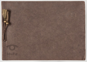 z pocztówkami (rep. z fotografii);
widoki z uzdrowiska w Krynicy: