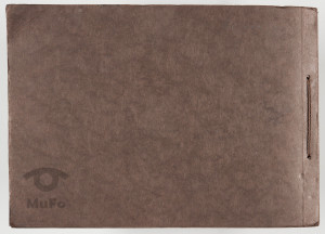 z pocztówkami (rep. z fotografii);
widoki z uzdrowiska w Krynicy: