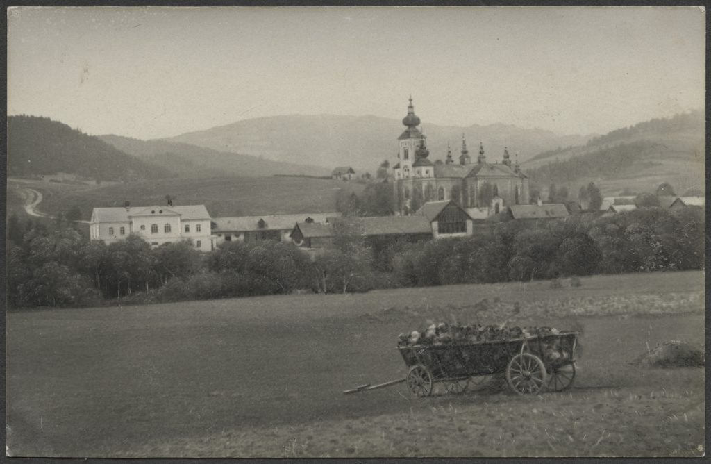 Krynica, krajobraz z cerkwią