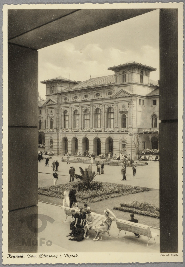 Krynica, deptak i stary Dom Zdrojowy