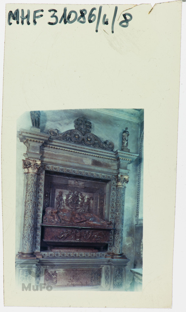 repr. rzeźby, nagrobek biskupa Piotra Gamrata