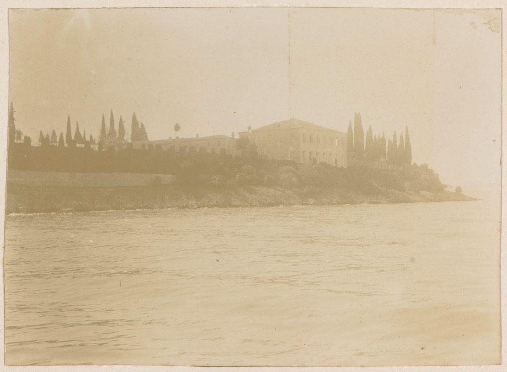 pejzaż - brzeg jeziora