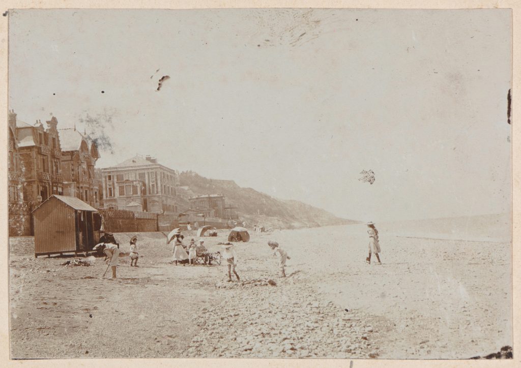 Normandia(?), kurort nadmorski