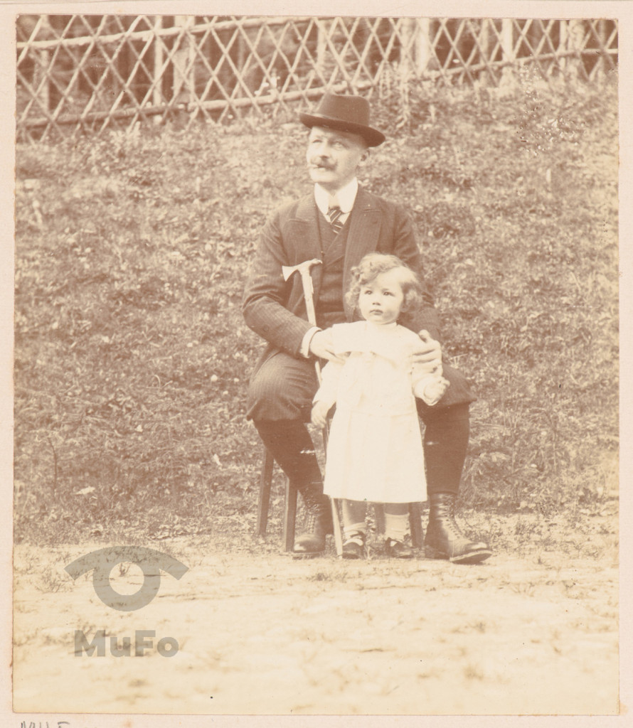 Mężczyzna z dzieckiem, portret