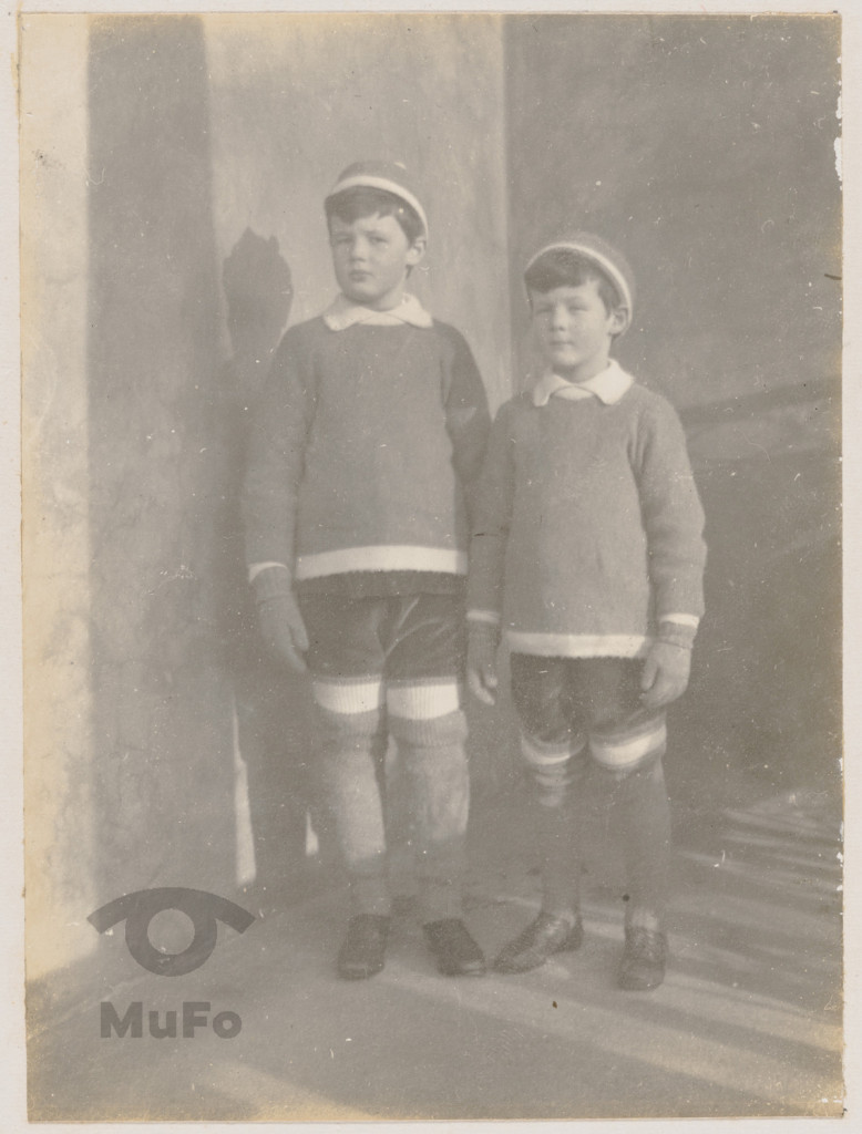 Dwaj chłopcy, portret.
