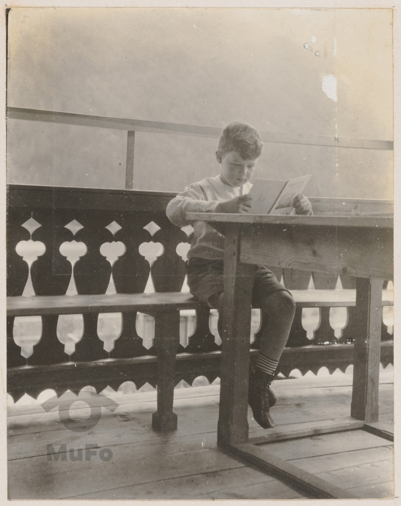 Mały chłopiec, portret.