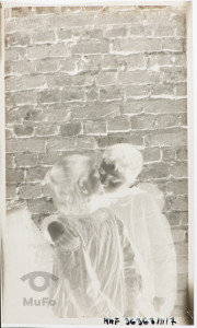 Feliks i Jadwiga Francman, dziewczynka i chłopiec całujący się, portret