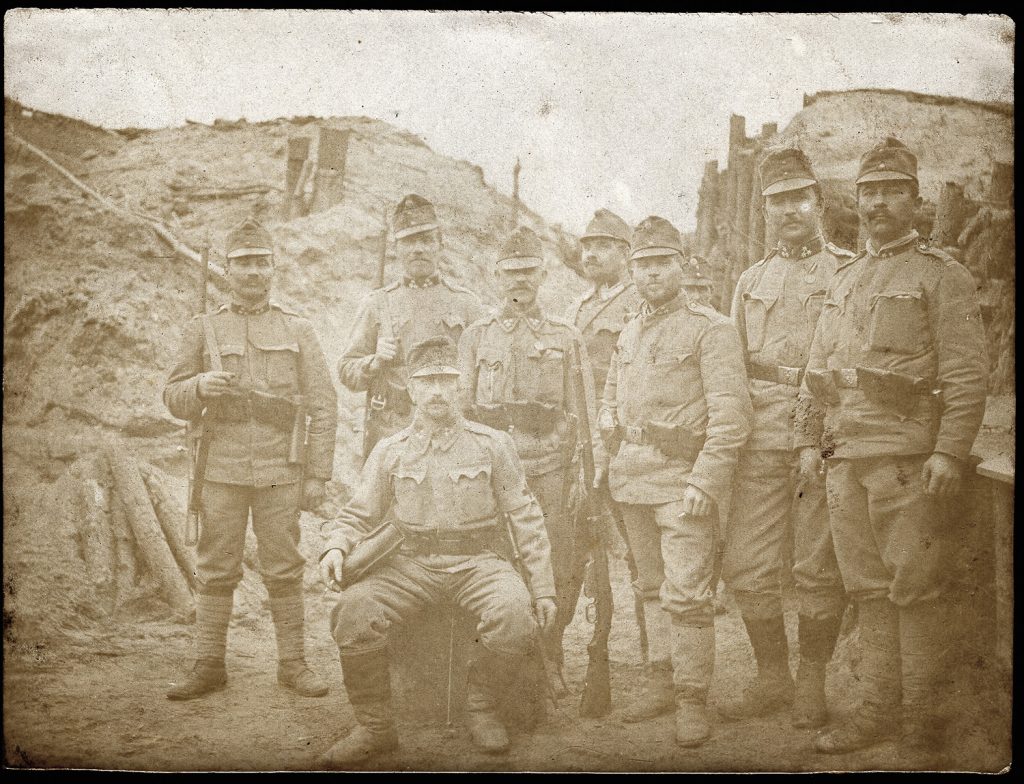 Żołnierze austro-węgierscy w okopach