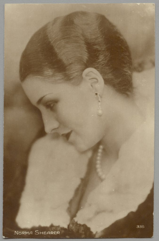 Norma Shearer, portret