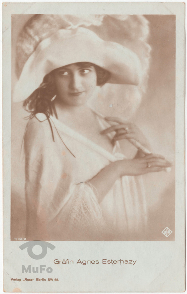 aktorka Agnes Esterhazy, portret