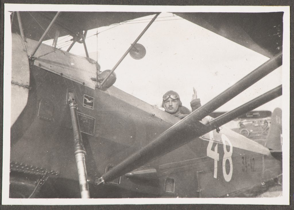 Pilot w samolocie