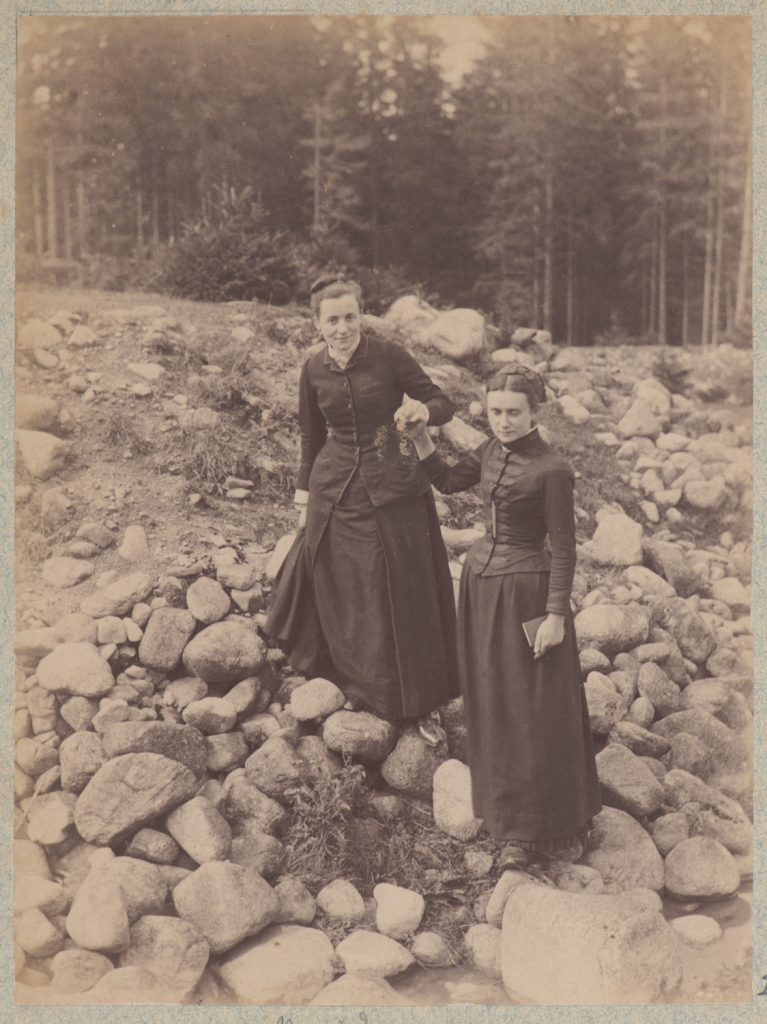 Maria Zamoyska i Julia Zaleska, portret w plenerze