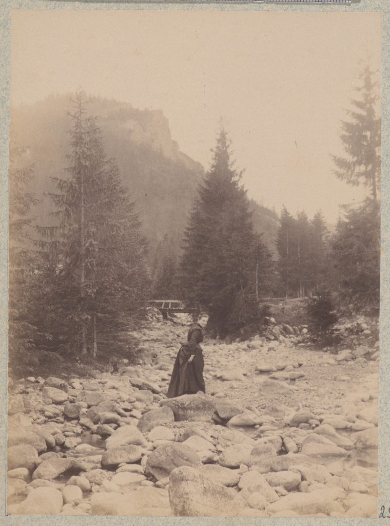 Maria Zamoyska, portret w plenerze