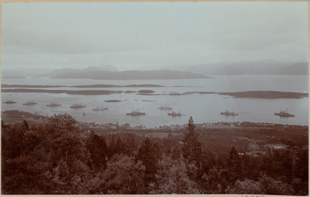 Widok na Molde i fiord Romsdalsfjordu