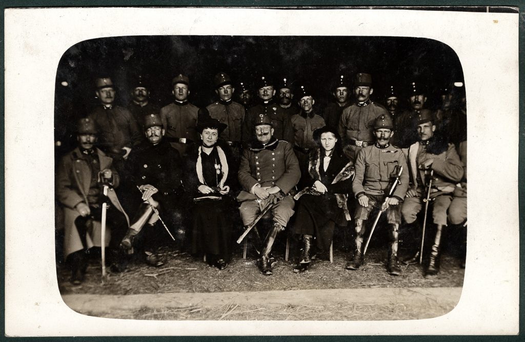 Harmęże, portret grupowy