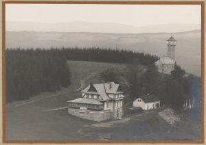 Kozubowa, nieistniejące schronisko PTT „Beskid Śląski” i kaplica św. Anny