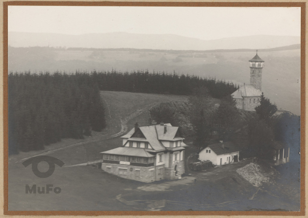 Schronisko PTT „Beskid Śląski” na Kozubowej