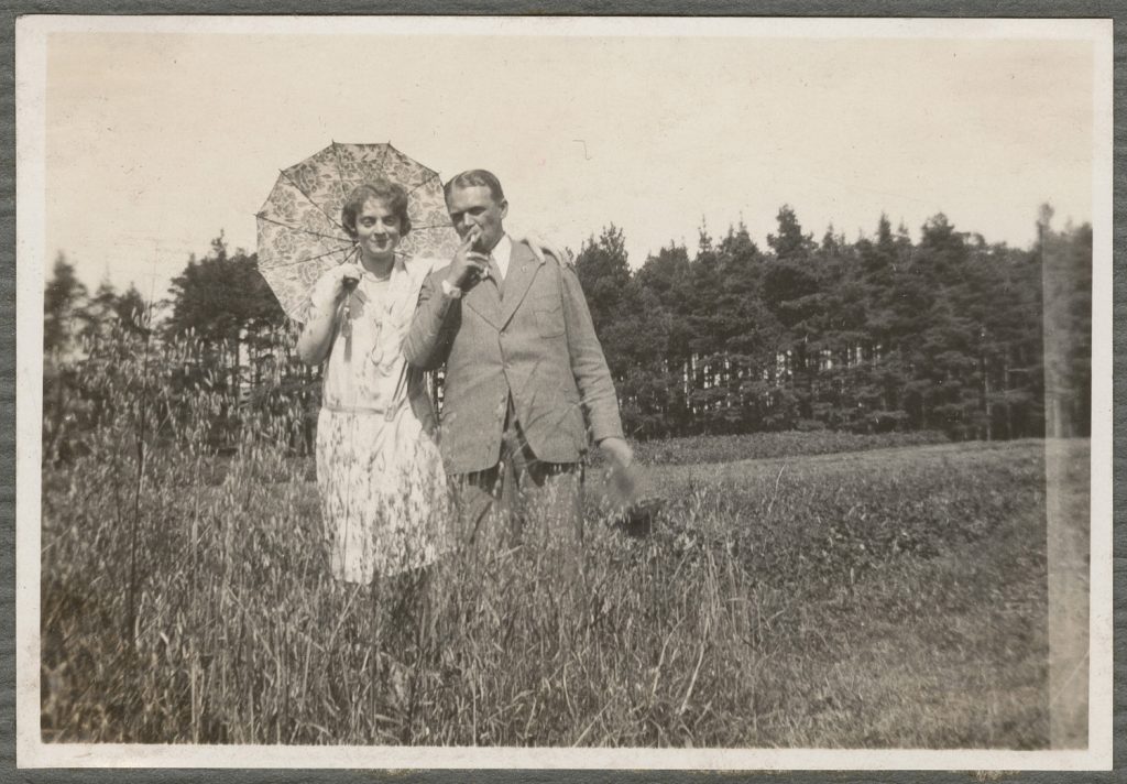 Zofia i Paweł Mussilowie, portret w plenerze