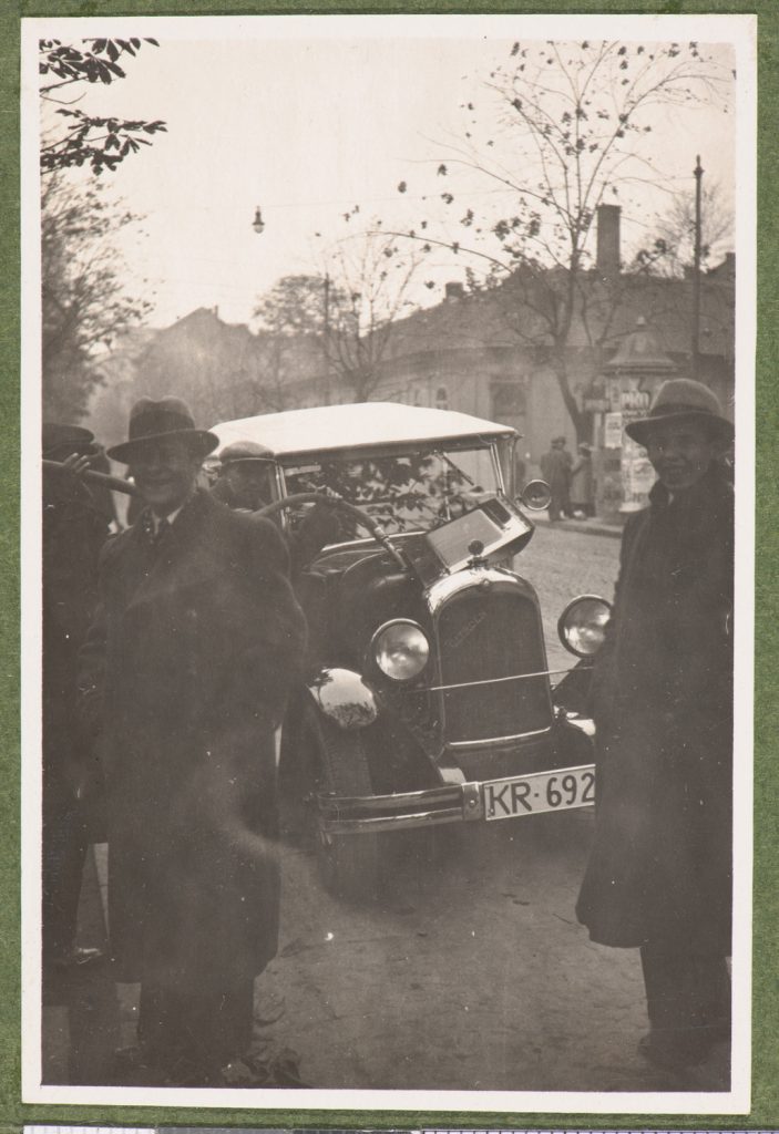 Samochód na ulicy, pejzaż miejski