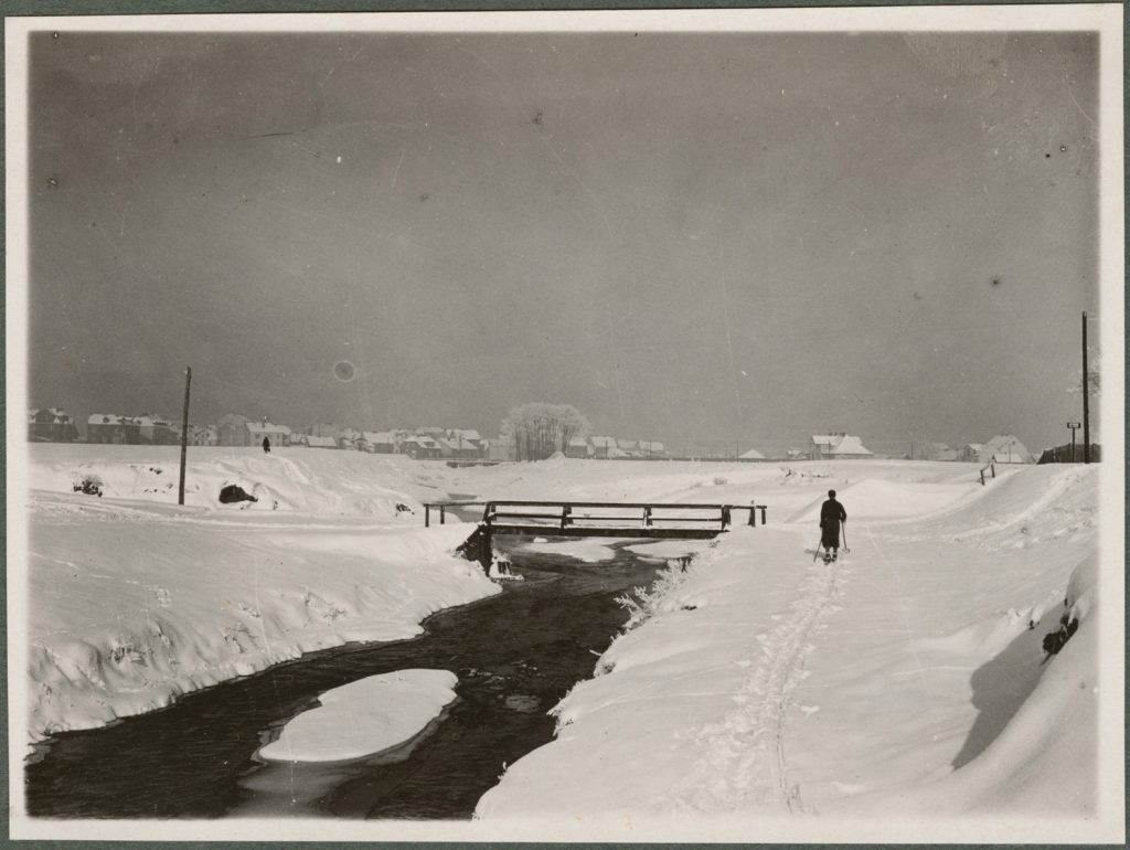 Most na rzece w Rudawie, pejzaż zimowy
