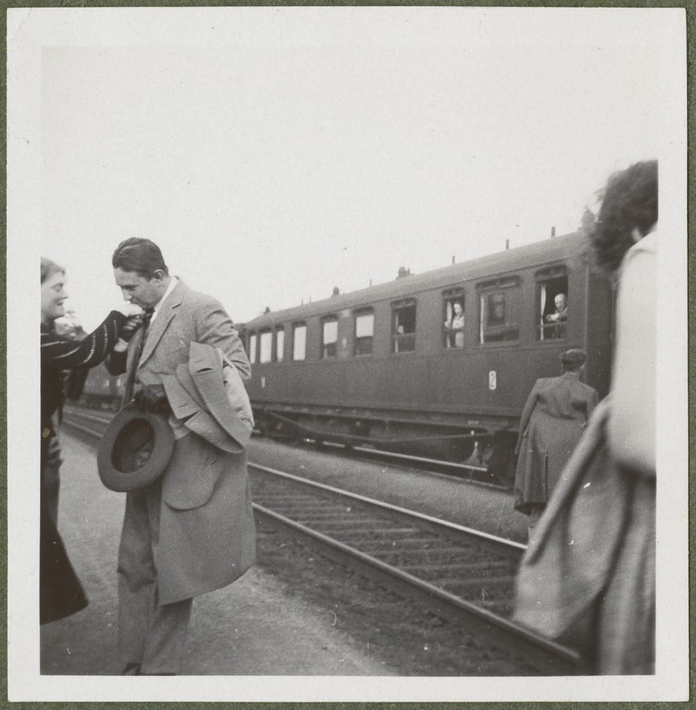 Przyjazd Macieja Ostoi-Starzewskiego, scena w plenerze