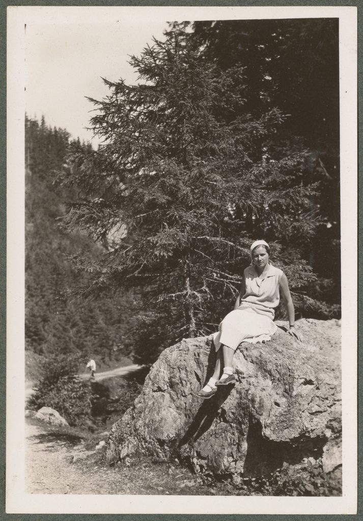 Helena Homolacs, portret w plenerze