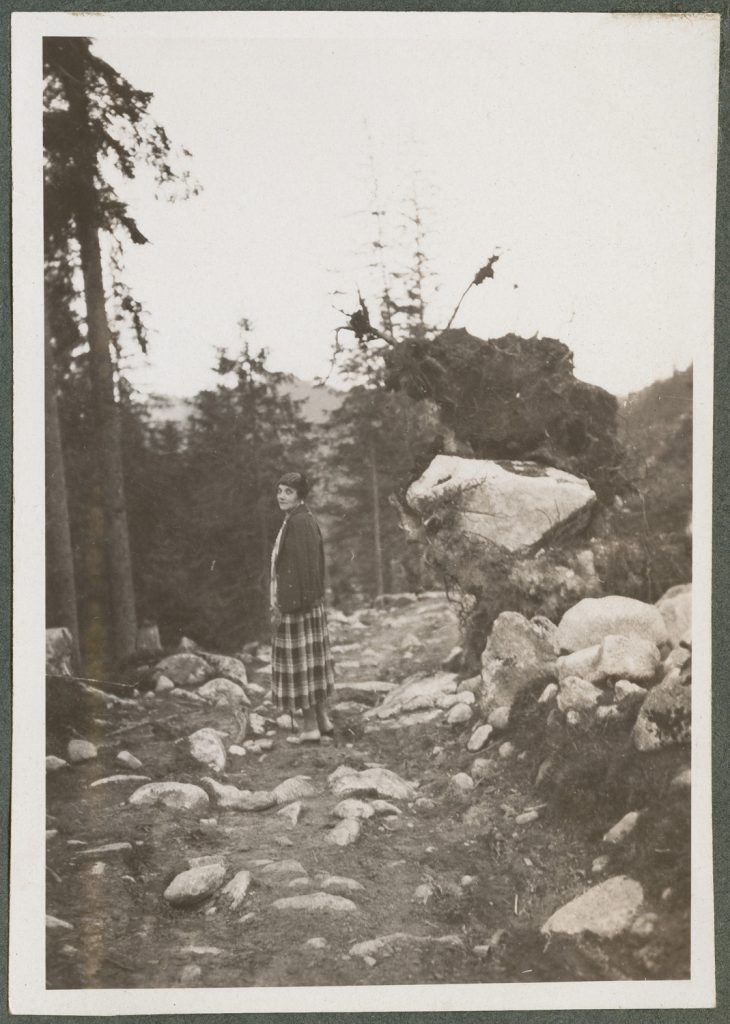 Wanda Korytowska, portret w plenerze