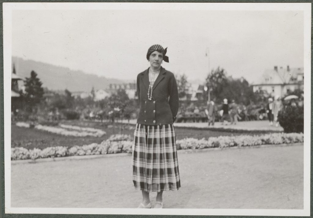 Wanda Korytowska, portret w plenerze