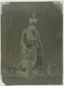Mężczyzna z bujną brodą w stroju polskim, portret