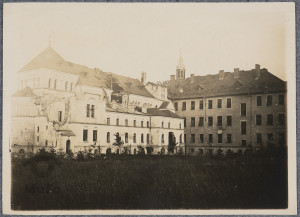 Zbylitowska Góra, zniszczony klasztor Sióstr Sacré Coeur