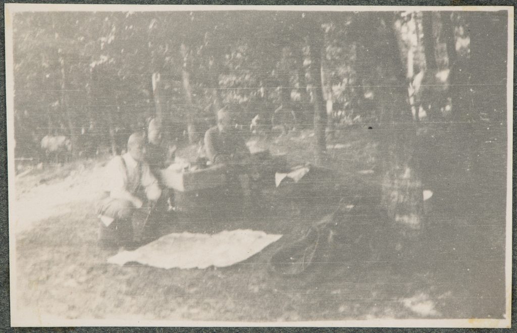 Tarłów, odpoczynek w lesie oddziału armii Austro-Węgier